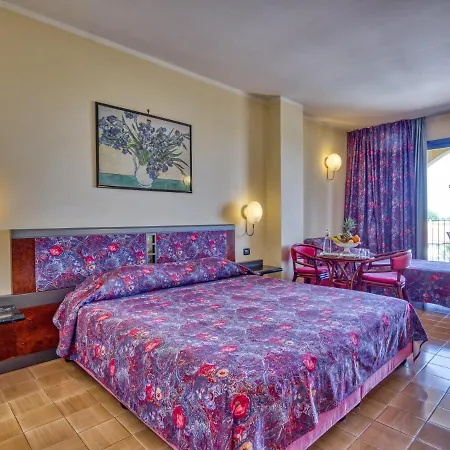 Caesar Palace Hotell Giardini Naxos