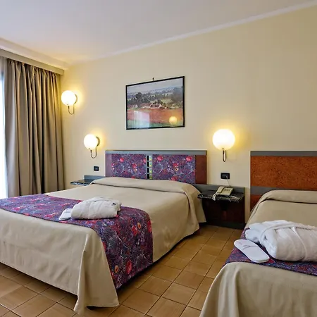 Hotell Caesar Palace Giardini Naxos