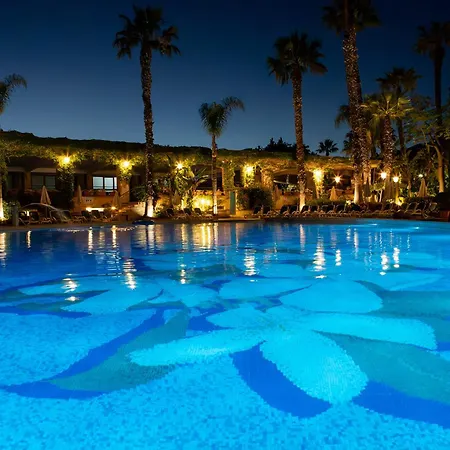 Caesar Palace Hotell 4*