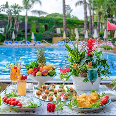 Caesar Palace Hotell 4*