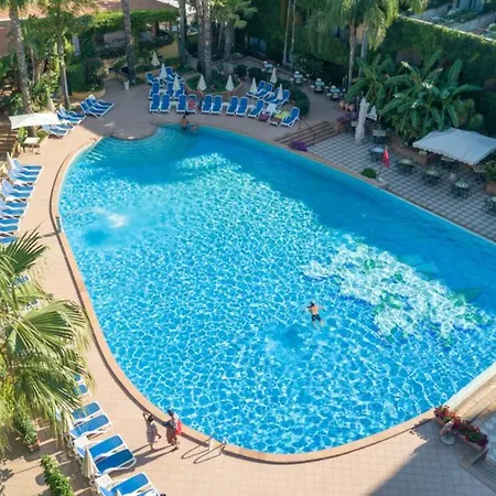 Caesar Palace 4* Giardini Naxos