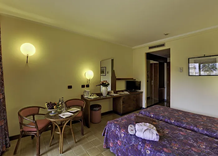 Caesar Palace 4* Giardini-Naxos