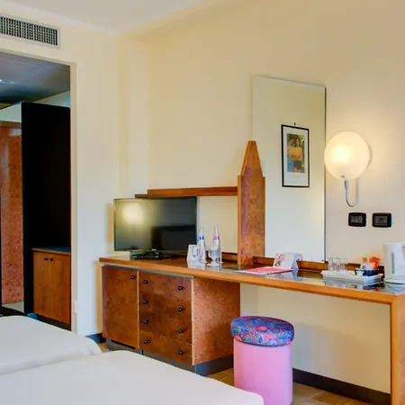 凯撒皇宫酒店 4* 贾迪尼-纳克索斯