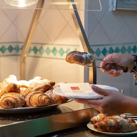 凯撒皇宫酒店 4* 贾迪尼-纳克索斯